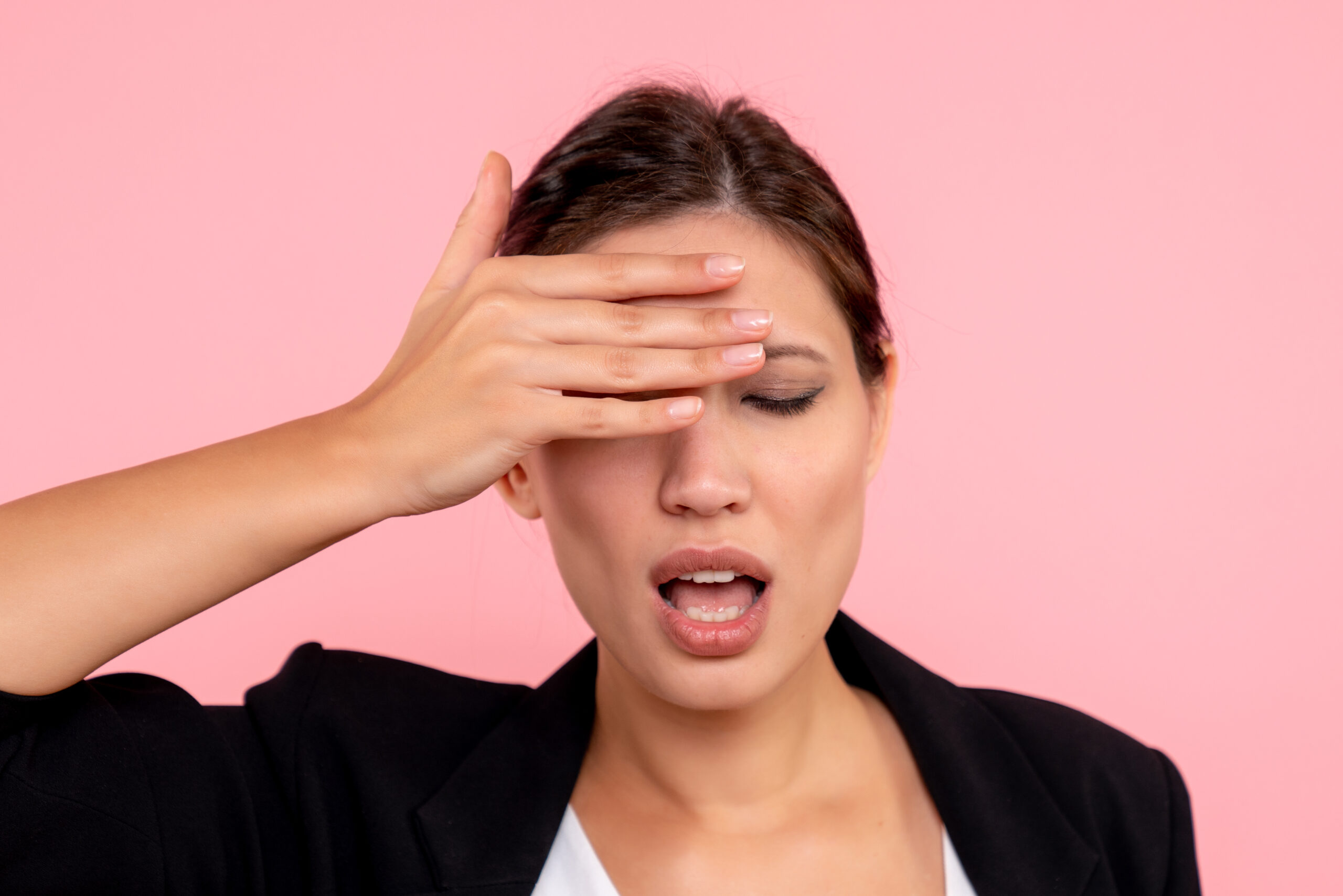 Warum Wimpern abbrechen und ausfallen